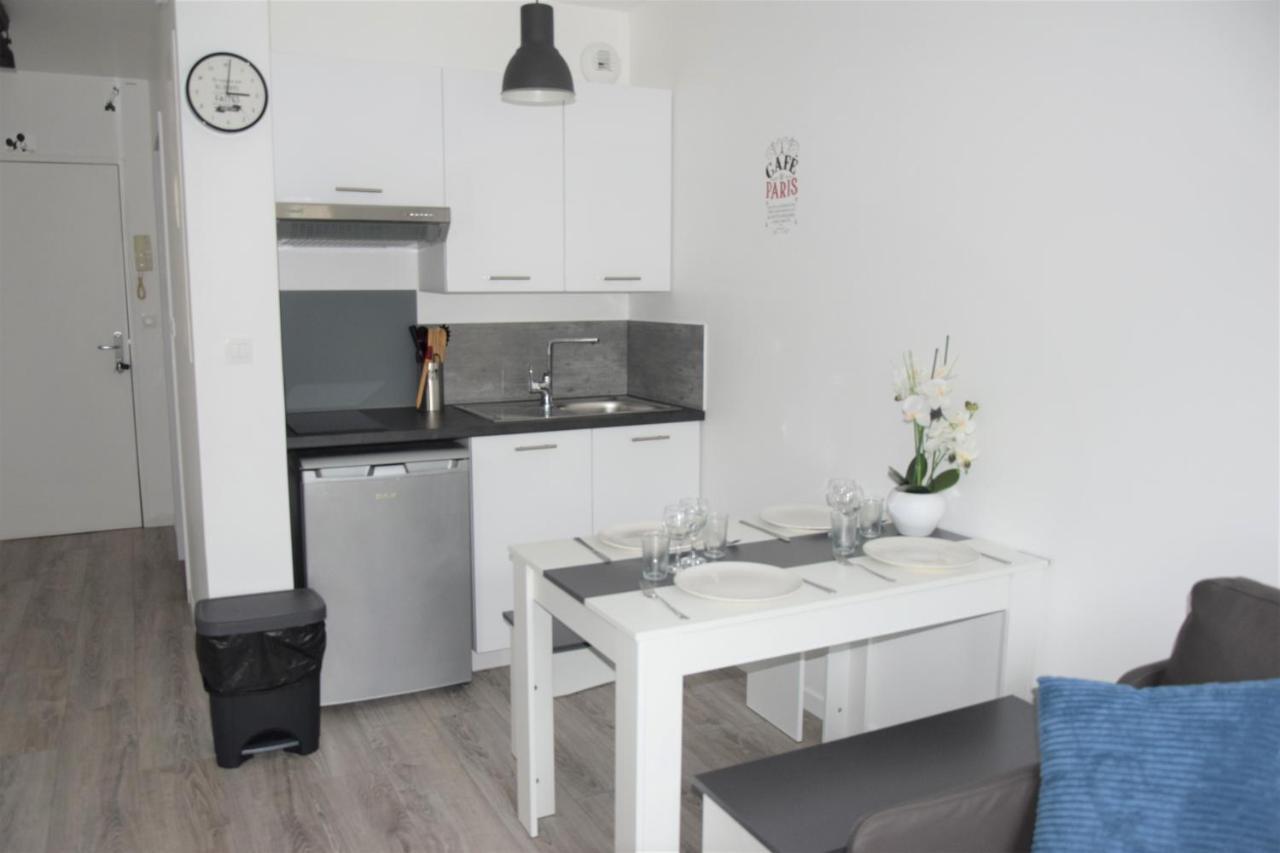 Studio Dreams Paris Montévrain Exteriör bild